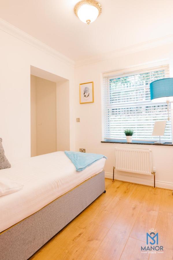 נורת'המפטון 05Th Residence Of Lord Avenue Sleeps Five People מראה חיצוני תמונה